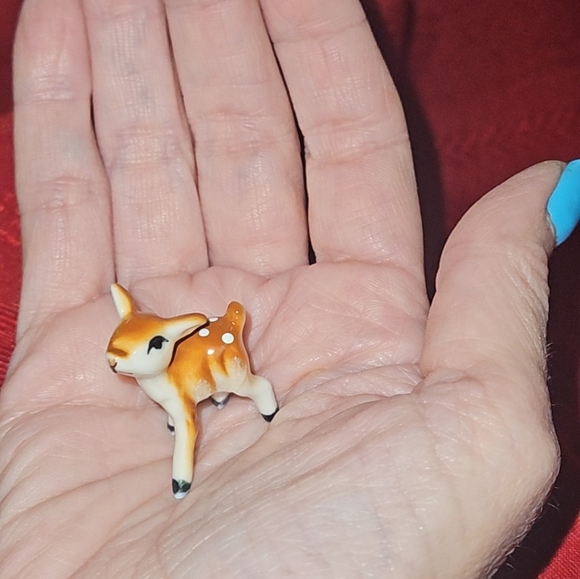Tiny Fawn Figurine - Vintage - Picture 4 of 6